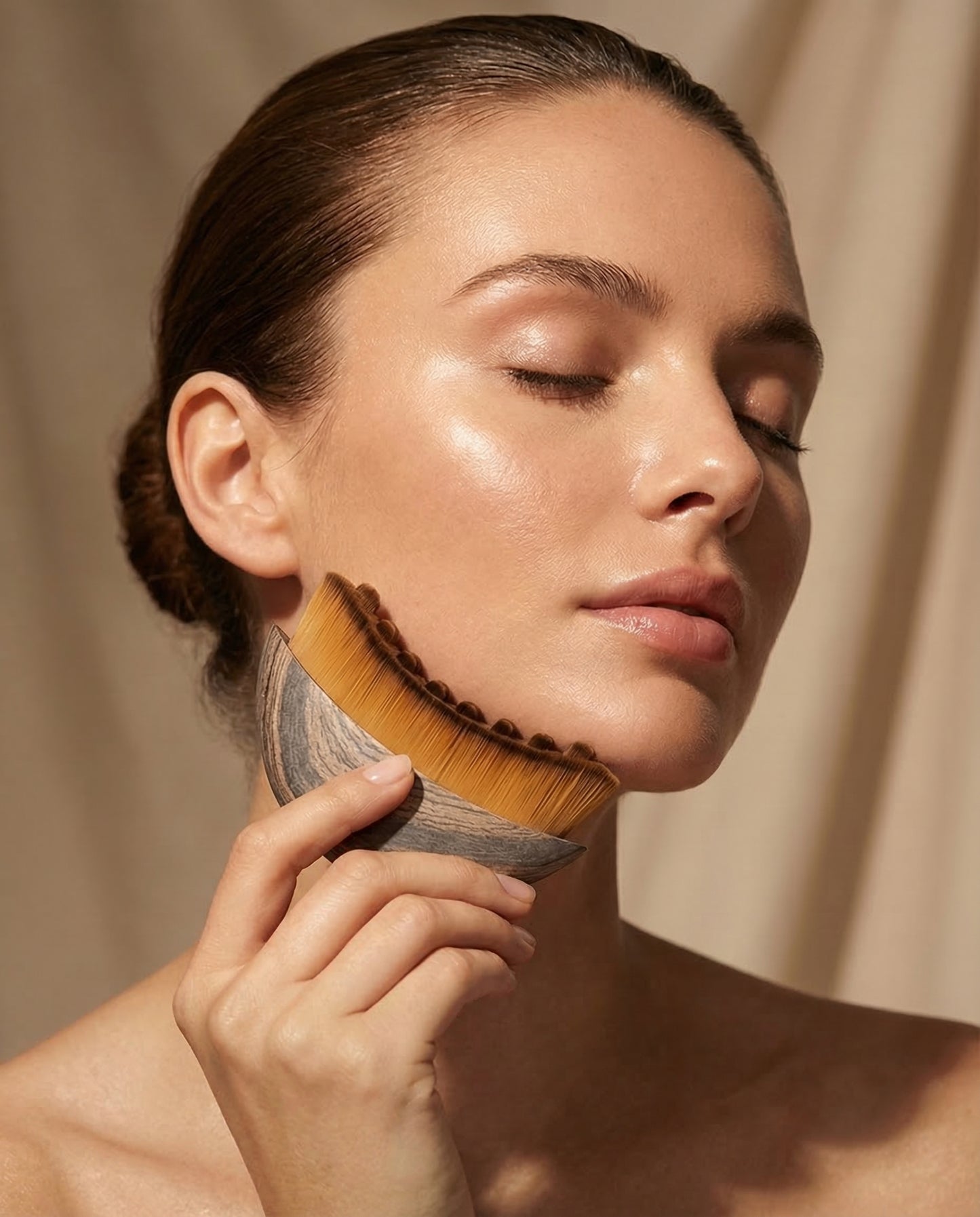 Lymphatic Sculpting Brush — Drains puffiness & defines your jawline in 3 minutes